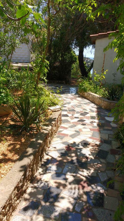 Apartments Bassi Stara Baska Exterior photo