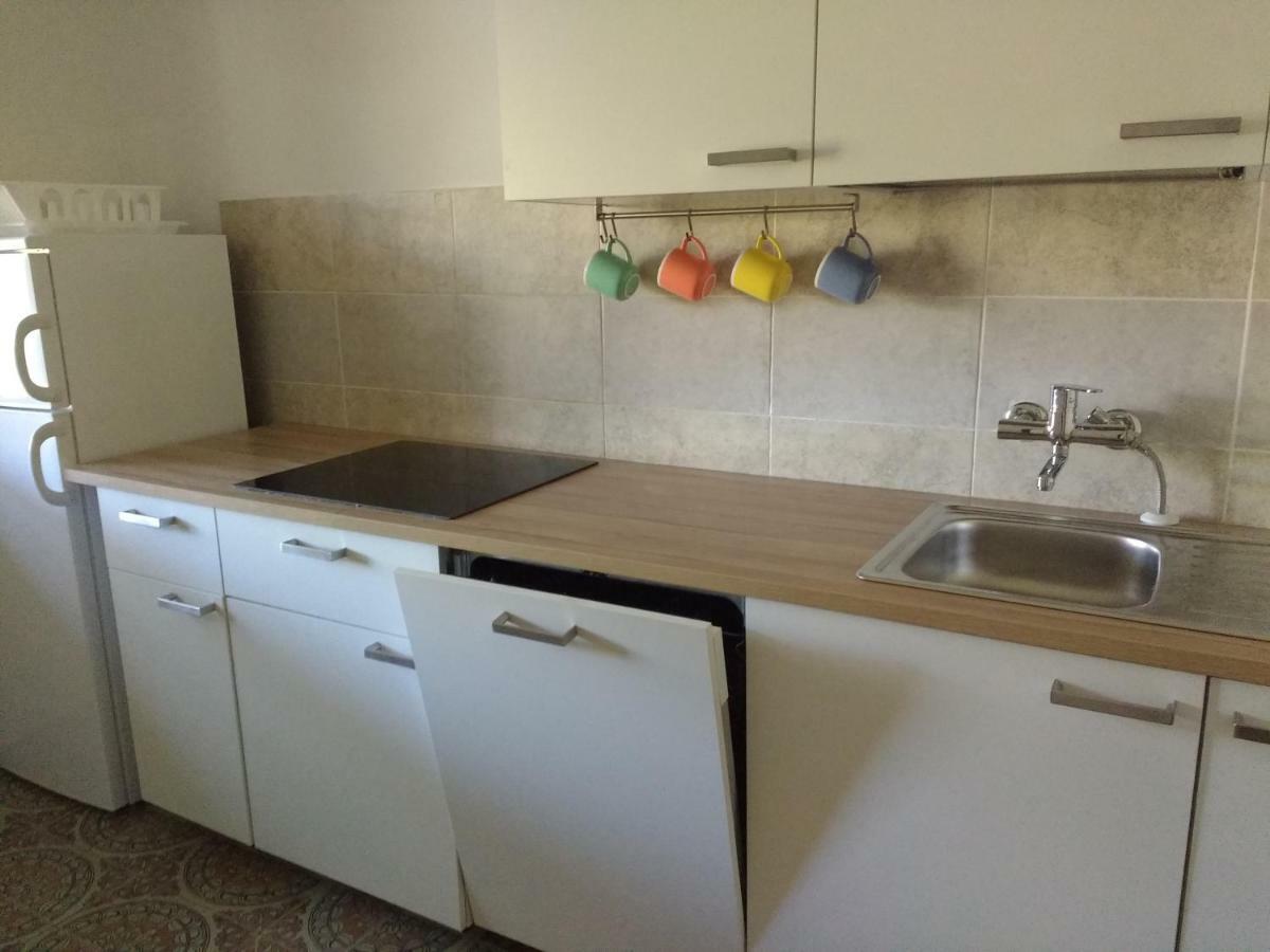 Apartments Bassi Stara Baska Exterior photo